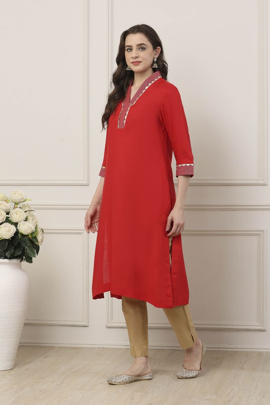 Scarlet Lace-Trim Straight Kurta — view 3